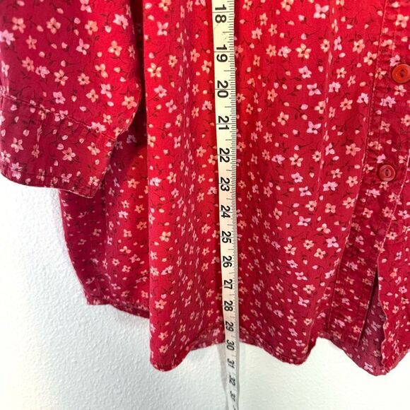 Disney Valentines Mickey Mouse Love Bug Embroidered Button Down Blouse Size 2X - Picture 2 of 8